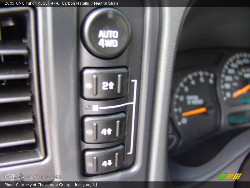Carbon Metallic / Neutral/Shale 2005 GMC Yukon XL SLT 4x4