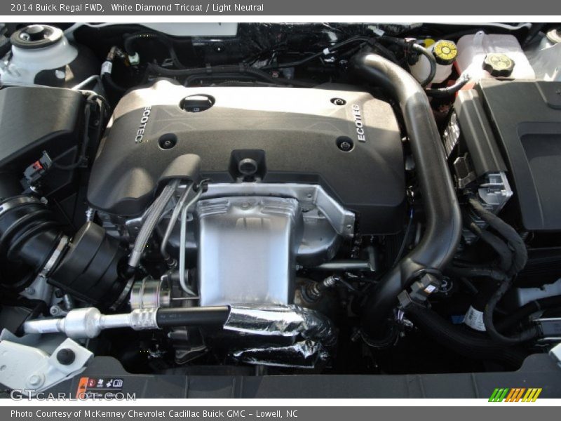 White Diamond Tricoat / Light Neutral 2014 Buick Regal FWD