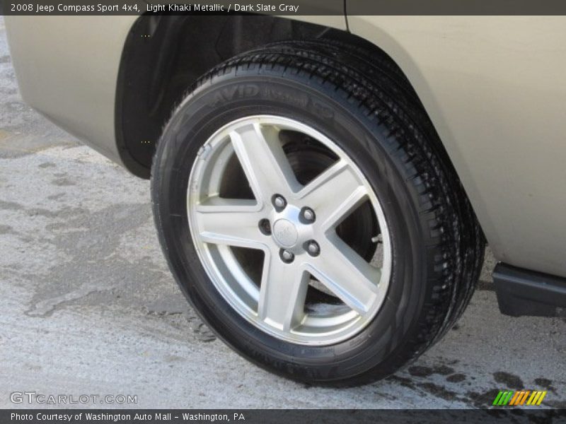 Light Khaki Metallic / Dark Slate Gray 2008 Jeep Compass Sport 4x4