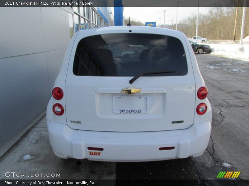 Arctic Ice White / Ebony 2011 Chevrolet HHR LS