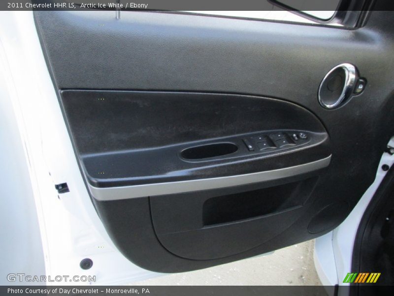 Arctic Ice White / Ebony 2011 Chevrolet HHR LS