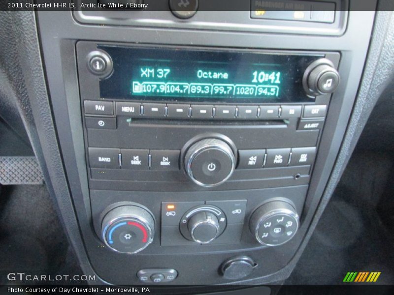 Arctic Ice White / Ebony 2011 Chevrolet HHR LS