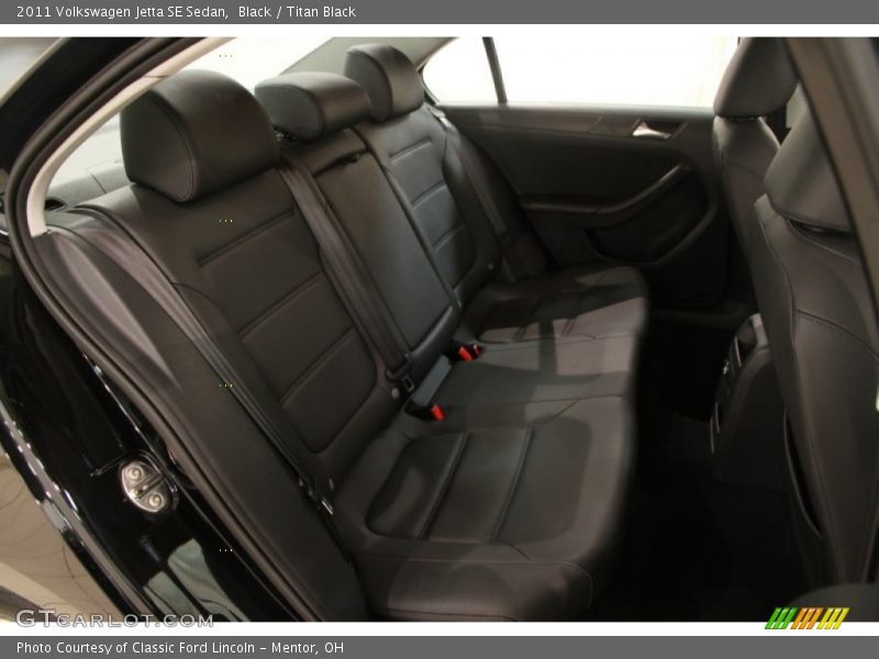 Black / Titan Black 2011 Volkswagen Jetta SE Sedan