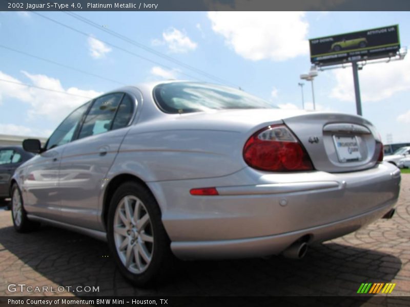 Platinum Metallic / Ivory 2002 Jaguar S-Type 4.0