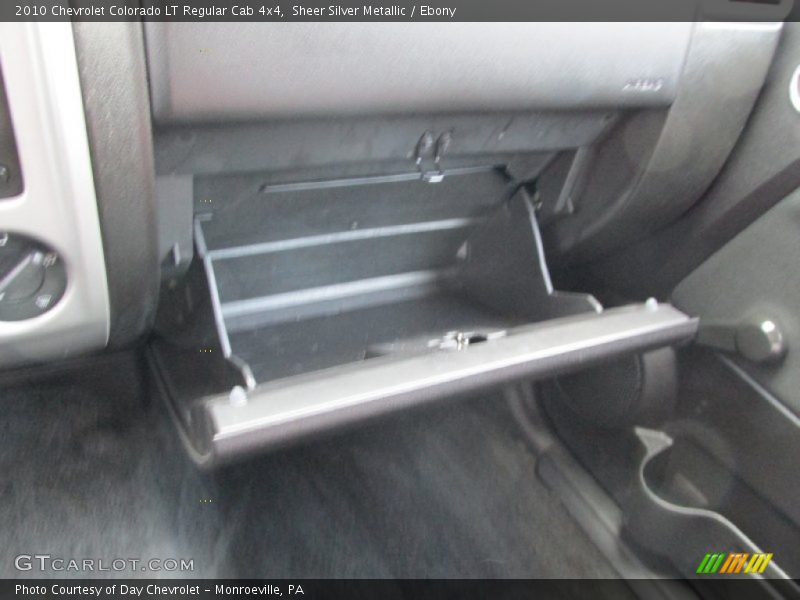 Sheer Silver Metallic / Ebony 2010 Chevrolet Colorado LT Regular Cab 4x4