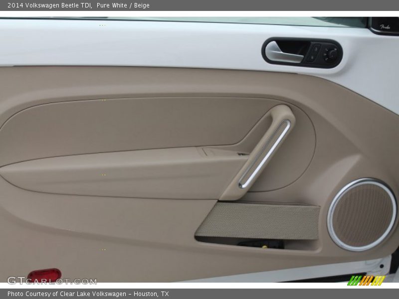 Pure White / Beige 2014 Volkswagen Beetle TDI