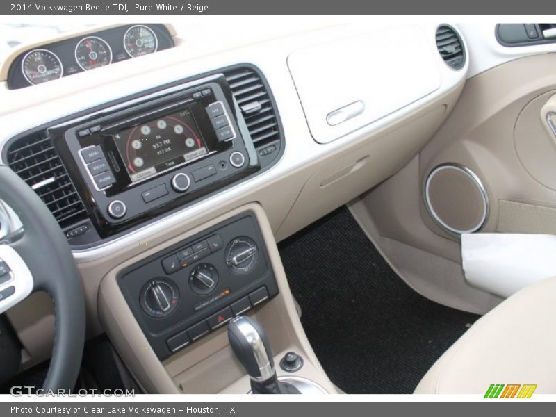 Pure White / Beige 2014 Volkswagen Beetle TDI
