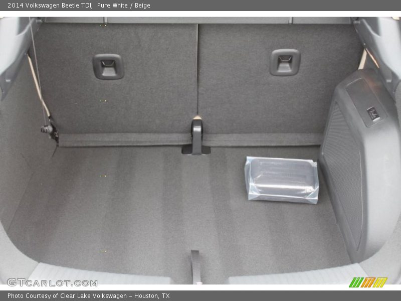 Pure White / Beige 2014 Volkswagen Beetle TDI