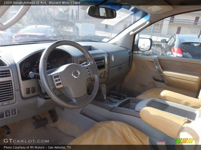 Blizzard White / Sand 2004 Nissan Armada LE 4x4