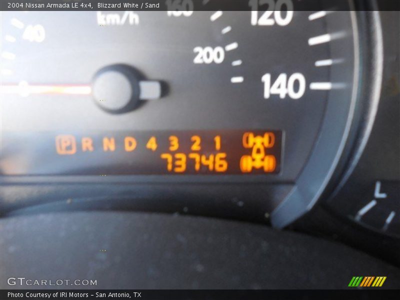 Blizzard White / Sand 2004 Nissan Armada LE 4x4