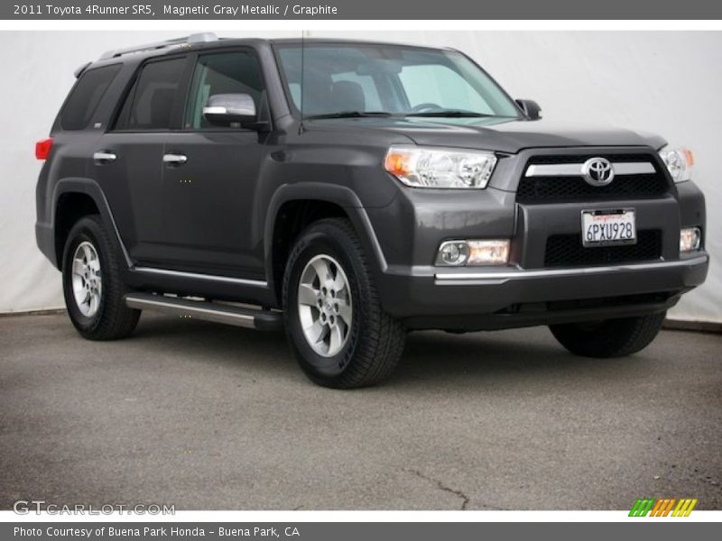Magnetic Gray Metallic / Graphite 2011 Toyota 4Runner SR5