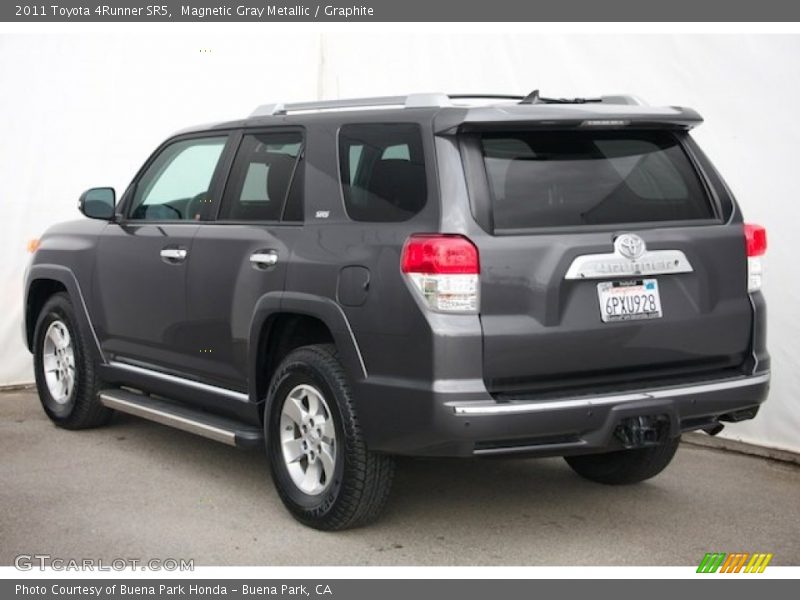 Magnetic Gray Metallic / Graphite 2011 Toyota 4Runner SR5