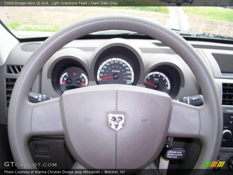 Light Graystone Pearl / Dark Slate Gray 2009 Dodge Nitro SE 4x4