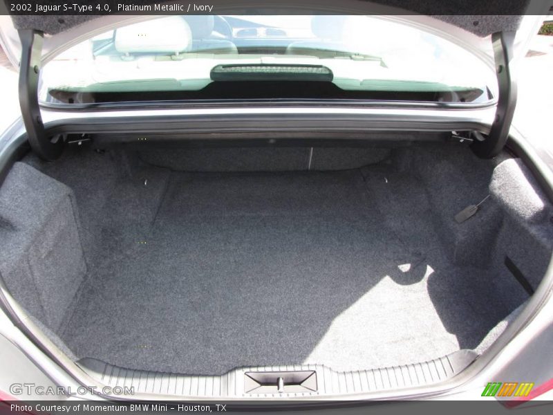 Platinum Metallic / Ivory 2002 Jaguar S-Type 4.0