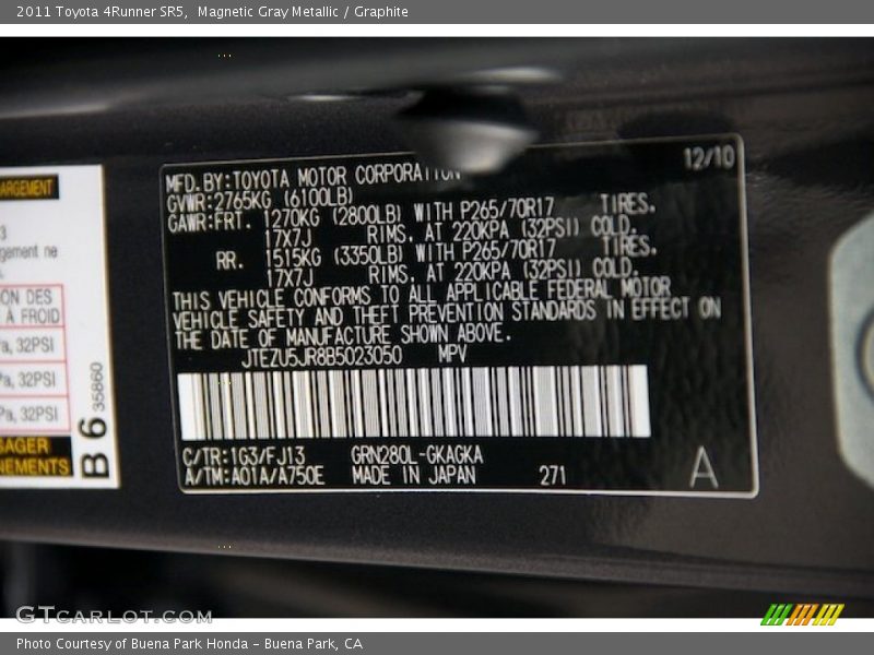 Magnetic Gray Metallic / Graphite 2011 Toyota 4Runner SR5