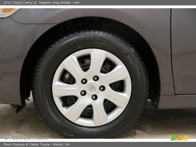Magnetic Gray Metallic / Ash 2011 Toyota Camry LE