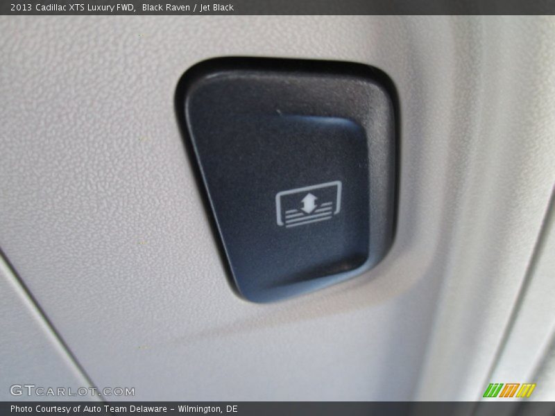 Black Raven / Jet Black 2013 Cadillac XTS Luxury FWD