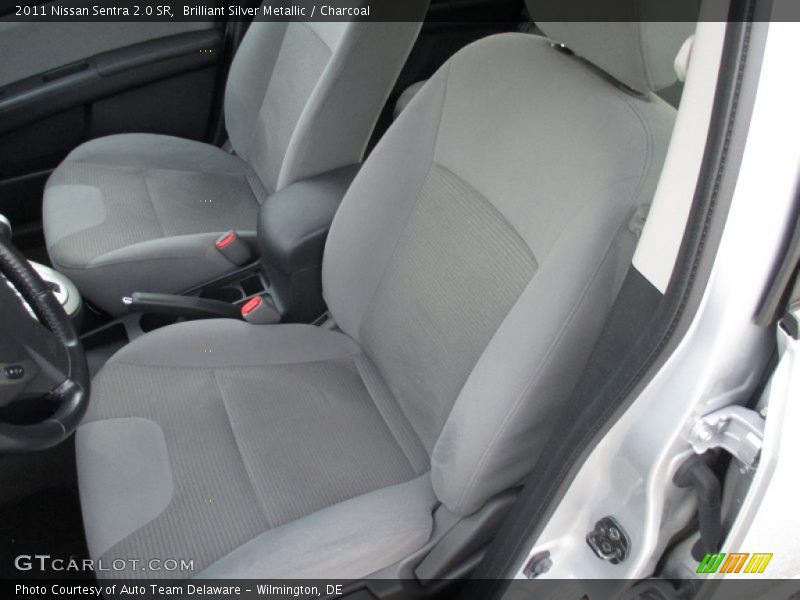 Brilliant Silver Metallic / Charcoal 2011 Nissan Sentra 2.0 SR