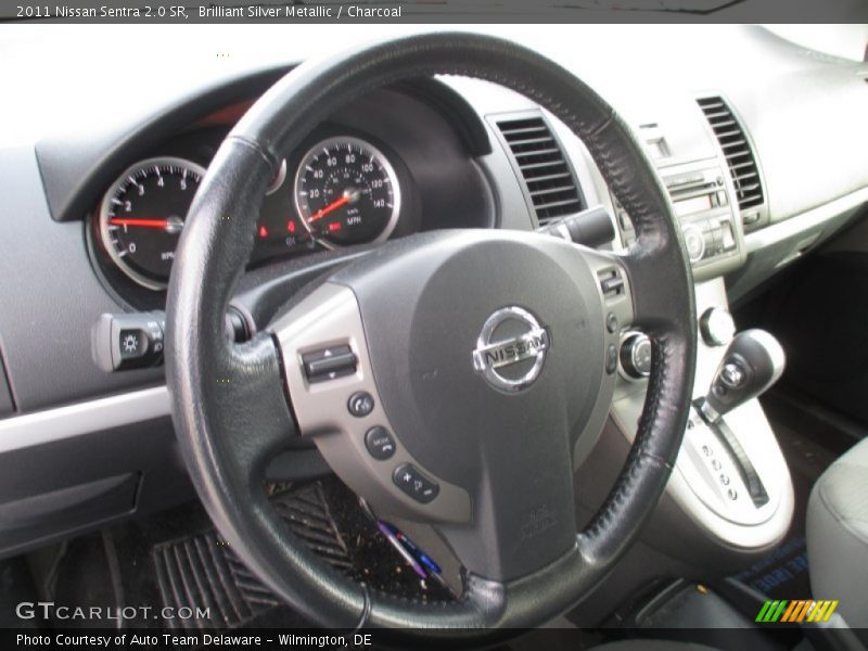 Brilliant Silver Metallic / Charcoal 2011 Nissan Sentra 2.0 SR