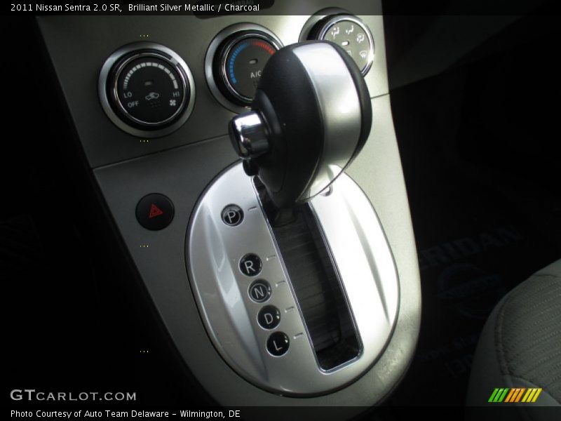 Brilliant Silver Metallic / Charcoal 2011 Nissan Sentra 2.0 SR