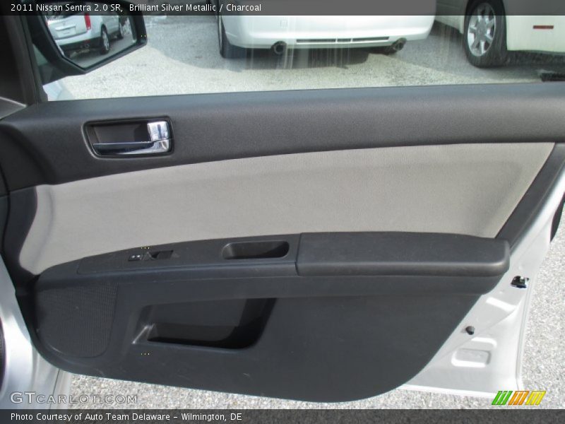 Brilliant Silver Metallic / Charcoal 2011 Nissan Sentra 2.0 SR