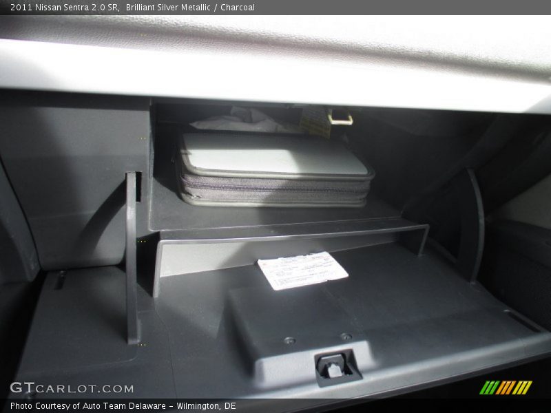 Brilliant Silver Metallic / Charcoal 2011 Nissan Sentra 2.0 SR