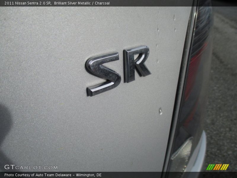 Brilliant Silver Metallic / Charcoal 2011 Nissan Sentra 2.0 SR