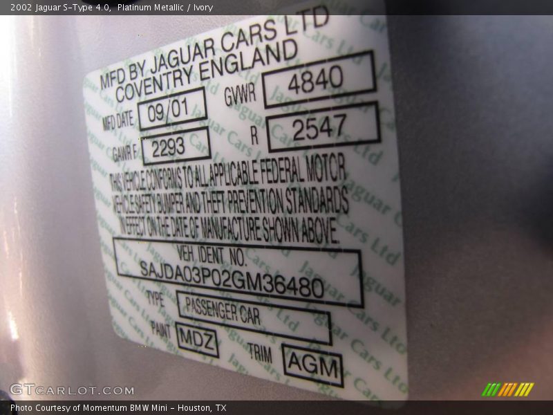 Platinum Metallic / Ivory 2002 Jaguar S-Type 4.0