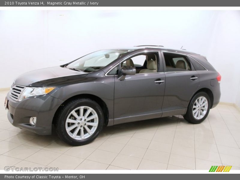 Magnetic Gray Metallic / Ivory 2010 Toyota Venza I4
