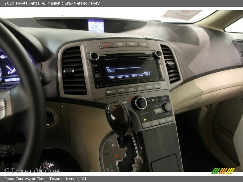 Magnetic Gray Metallic / Ivory 2010 Toyota Venza I4