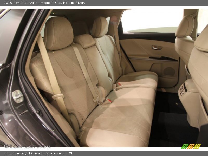 Magnetic Gray Metallic / Ivory 2010 Toyota Venza I4