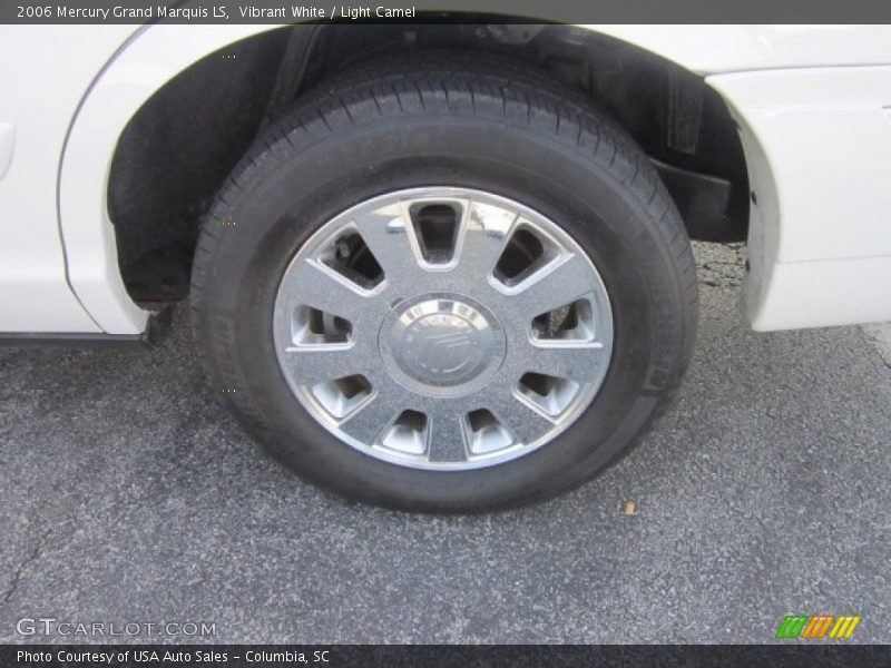 Vibrant White / Light Camel 2006 Mercury Grand Marquis LS