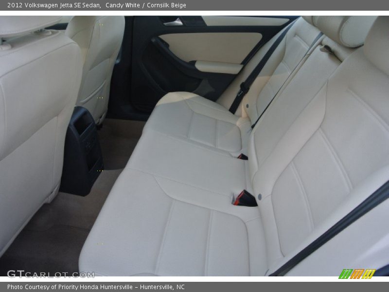 Candy White / Cornsilk Beige 2012 Volkswagen Jetta SE Sedan