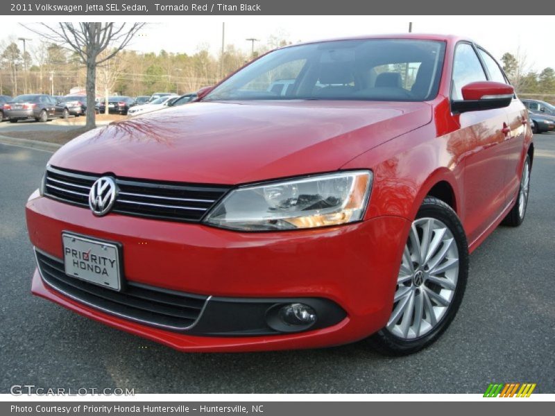 Tornado Red / Titan Black 2011 Volkswagen Jetta SEL Sedan