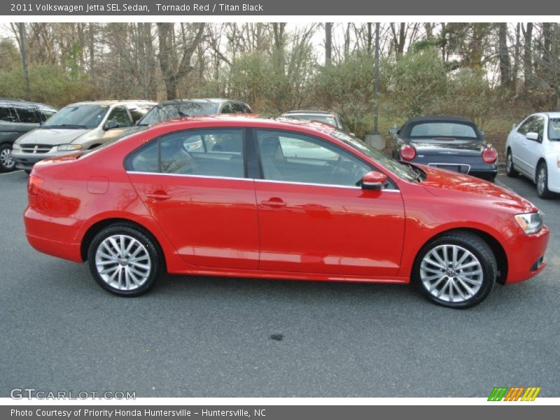Tornado Red / Titan Black 2011 Volkswagen Jetta SEL Sedan
