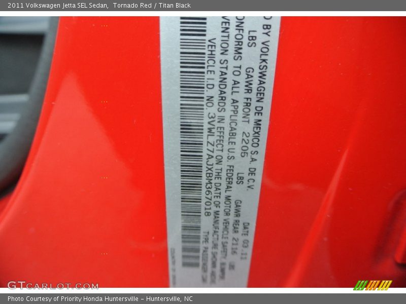 Tornado Red / Titan Black 2011 Volkswagen Jetta SEL Sedan