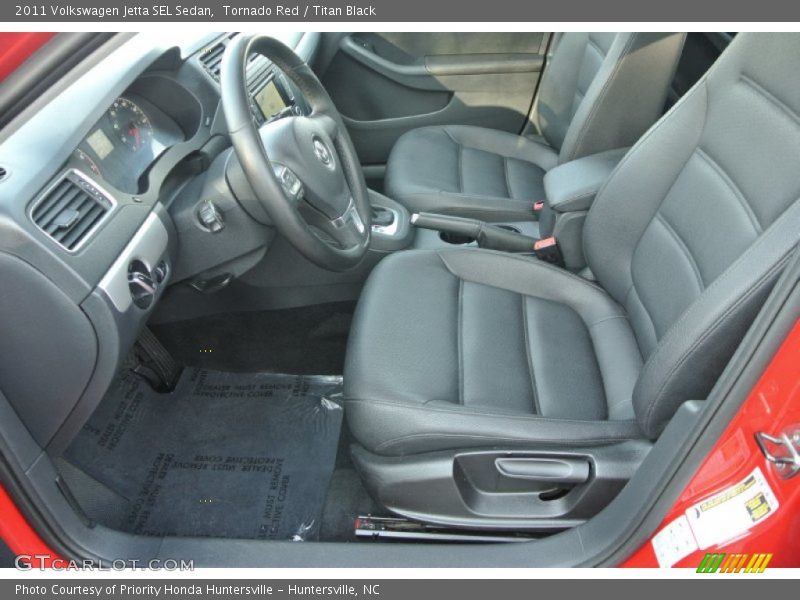 Tornado Red / Titan Black 2011 Volkswagen Jetta SEL Sedan