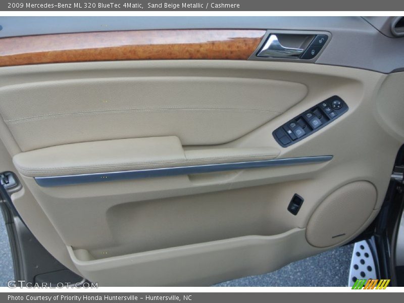 Sand Beige Metallic / Cashmere 2009 Mercedes-Benz ML 320 BlueTec 4Matic