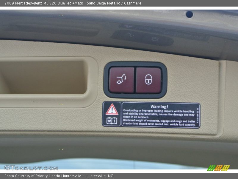 Sand Beige Metallic / Cashmere 2009 Mercedes-Benz ML 320 BlueTec 4Matic