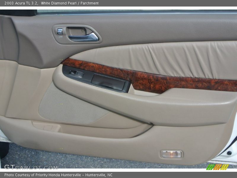 White Diamond Pearl / Parchment 2003 Acura TL 3.2