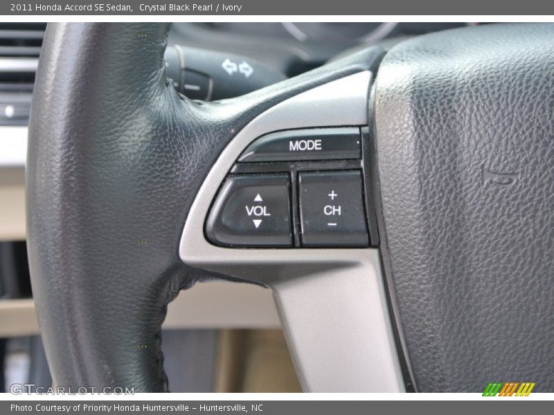 Crystal Black Pearl / Ivory 2011 Honda Accord SE Sedan