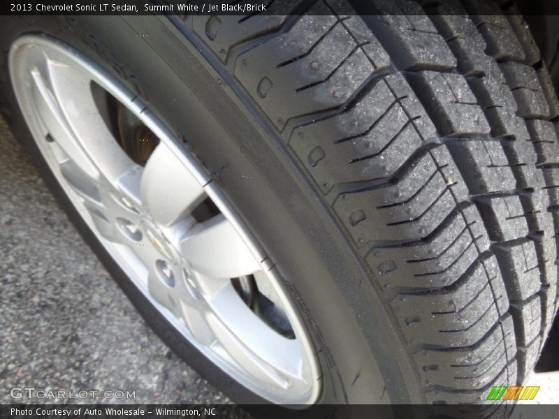 Summit White / Jet Black/Brick 2013 Chevrolet Sonic LT Sedan