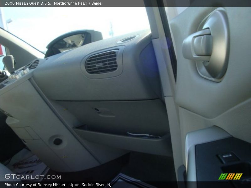 Nordic White Pearl / Beige 2006 Nissan Quest 3.5 S