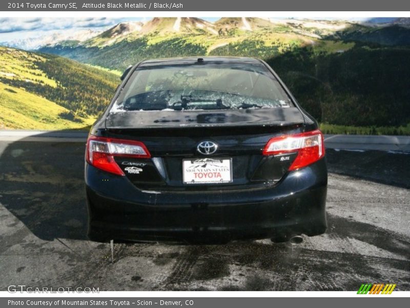 Attitude Black Metallic / Black/Ash 2014 Toyota Camry SE