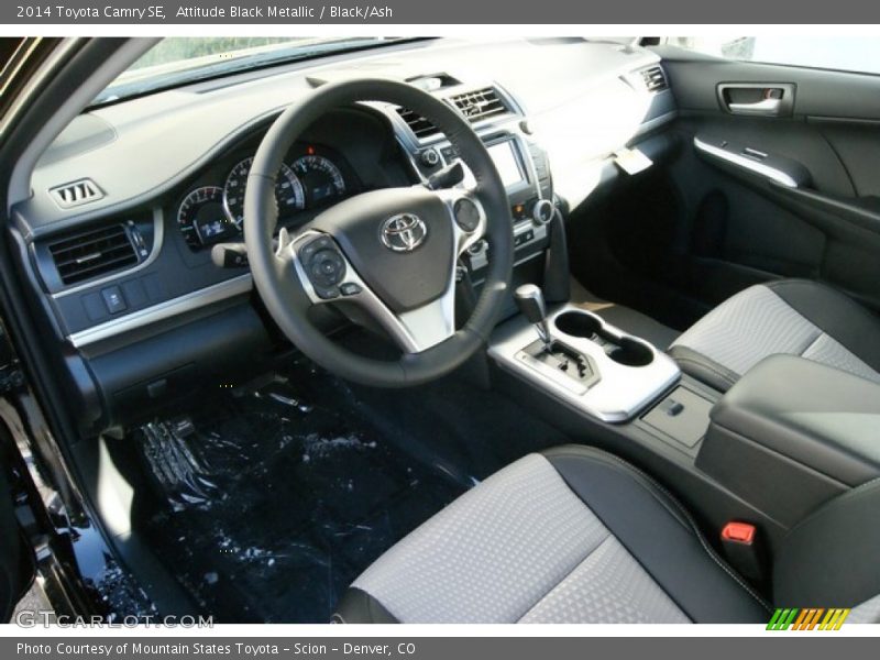 Attitude Black Metallic / Black/Ash 2014 Toyota Camry SE