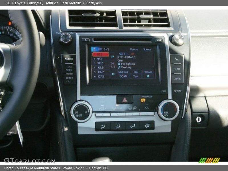 Attitude Black Metallic / Black/Ash 2014 Toyota Camry SE