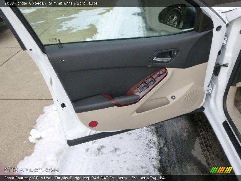 Summit White / Light Taupe 2009 Pontiac G6 Sedan