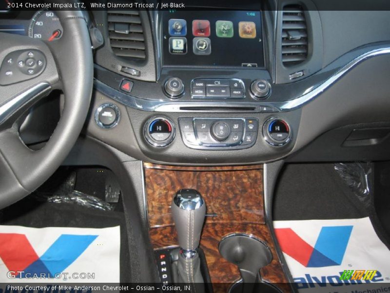 White Diamond Tricoat / Jet Black 2014 Chevrolet Impala LTZ
