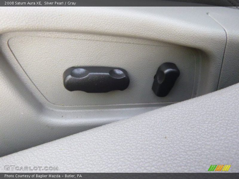 Silver Pearl / Gray 2008 Saturn Aura XE