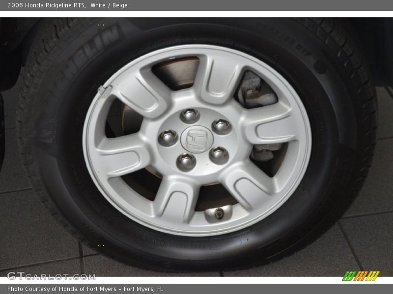 White / Beige 2006 Honda Ridgeline RTS